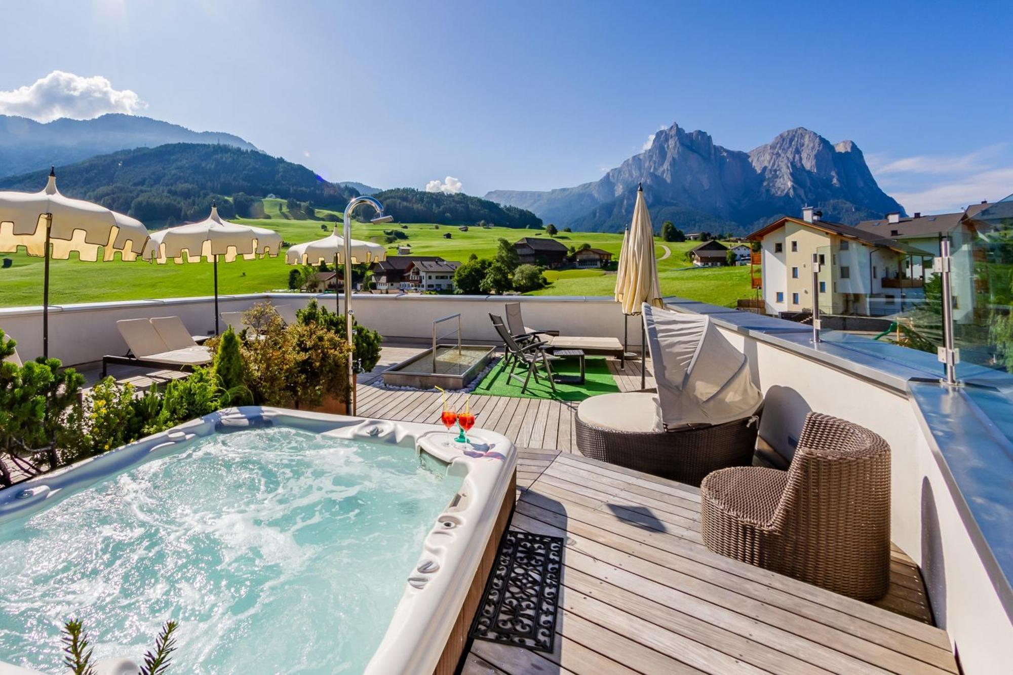 Hotel Castel Oswald Von Wolkenstein Castelrotto Bagian luar foto