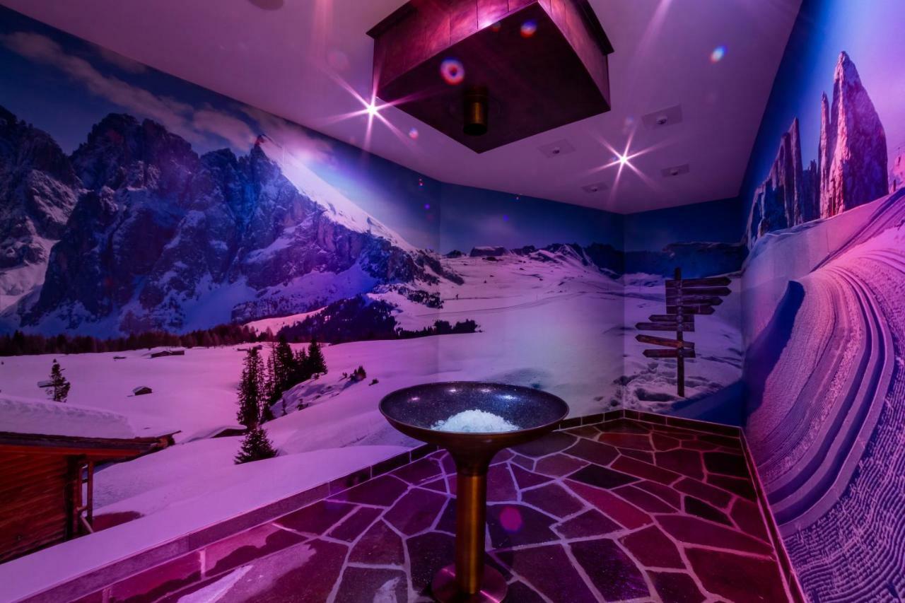 Hotel Castel Oswald Von Wolkenstein Castelrotto Bagian luar foto